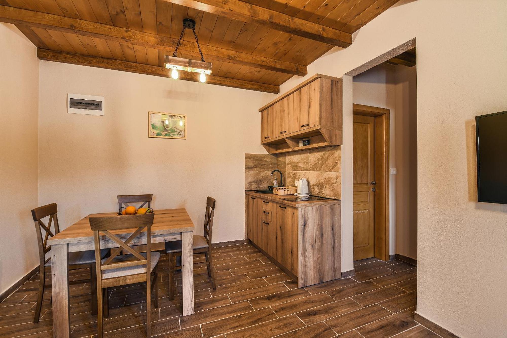 Valley Villa *