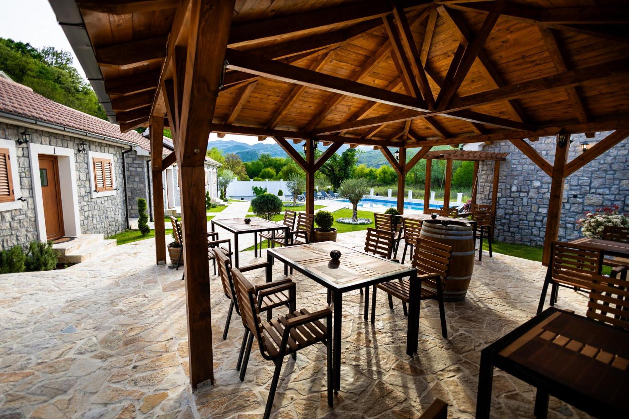 Villa Valley *